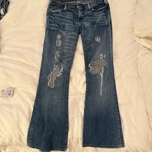 Vintage 2000s low rise jeans 
575 brand 
15 in waist 
28 in inseam